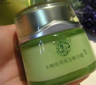 百雀羚水嫩倍現保濕特潤霜 深度保濕與溫和滋養的完美結合